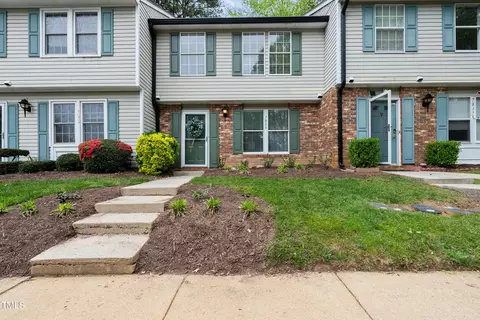 7835 Stephanie Ln, Raleigh, NC 27615