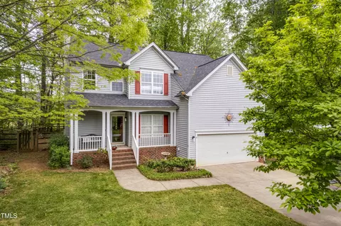2104 Woodbury Dr, Hillsborough, NC 27278