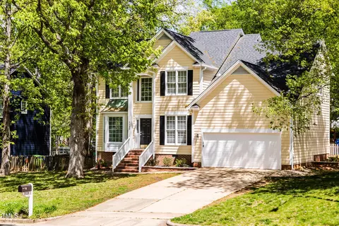 5120 Fairmead Cir, Raleigh, NC 27613