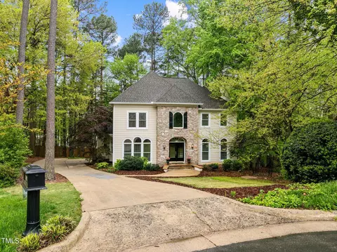 102 Napoleon Ct, Cary, NC 27511