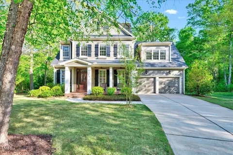 125 Cliffcreek Dr, Holly Springs, NC 27540