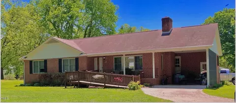 1114 Jefferson St, Boydton, VA 23917