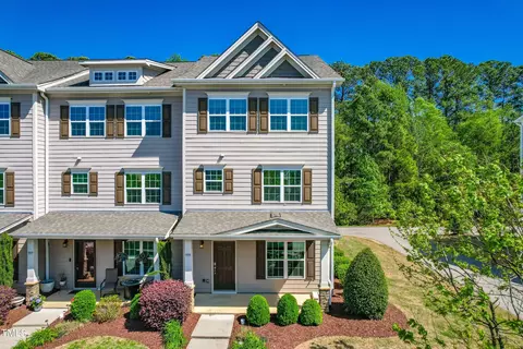 999 Tender Dr, Apex, NC 27502 photo 1