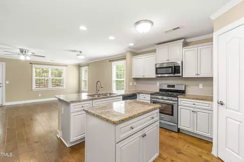 999 Tender Dr, Apex, NC 27502 photo 5