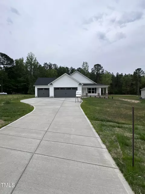 245 Caleb Acres Ln, Smithfield, NC 27577 photo 2