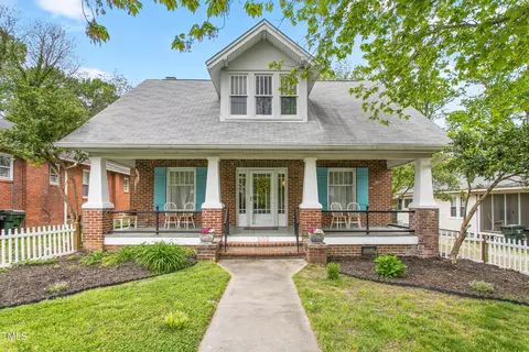 505 Atwater St, Burlington, NC 27215