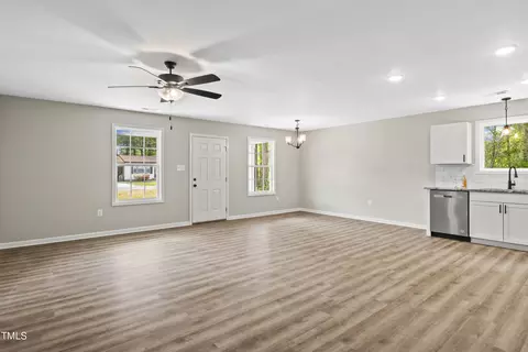 100 Pace St # -B, Smithfield, NC 27577 photo 6