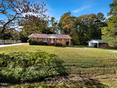 5817 Tomahawk Trl, Durham, NC 27712