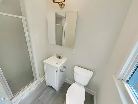 Bath - 5817 Tomahawk Trl, Durham, NC 27712 photo 2 of 4