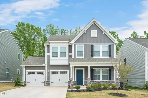 445 Curling Creek Dr, Clayton, NC 27527