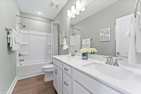 Bath - 425 Wait Ave #200 - JULIANNE, Wake Forest, NC 27587 photo 2 of 5
