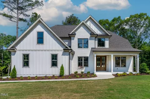 991 Browning Pl, Youngsville, NC 27596