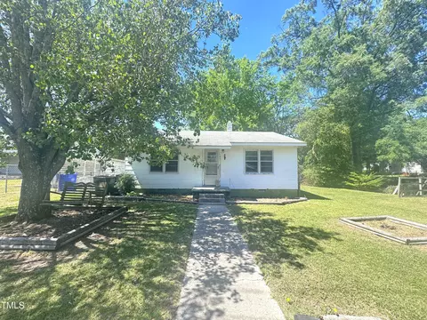 103 N Pine St, Princeton, NC 27569