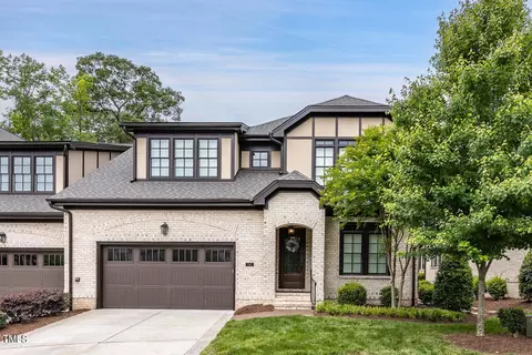 1342 Queensferry Rd, Cary, NC 27511
