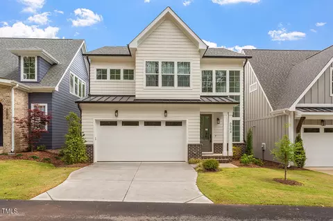 6504 Brecken Pnes Ct, Raleigh, NC 27612