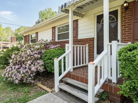 2611 Cooksbury Dr, Durham, NC 27703