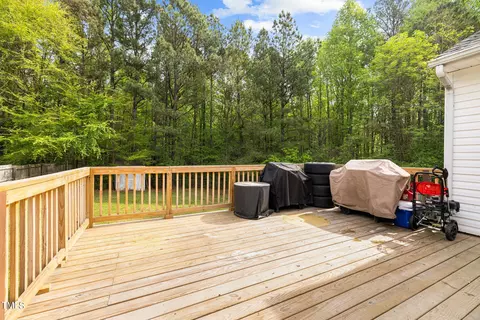 2100 Collier Dr, Durham, NC 27707 photo 23