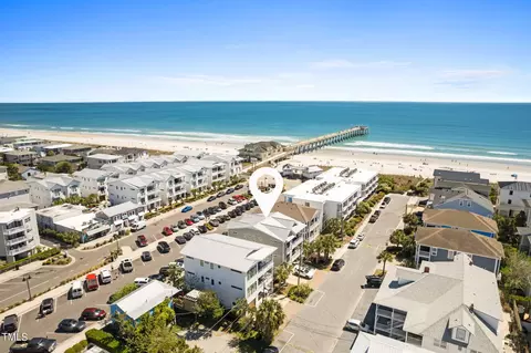 9 E Greensboro St #B, Wrightsville Beach, NC 28480