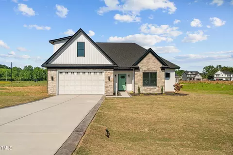 165 Sanford, Dunn, NC 28334