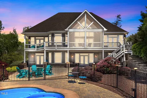 186 Polaris Pt, Semora, NC 27343
