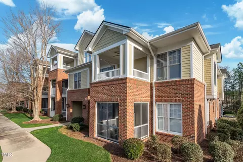 425 Waterford Lake Dr #425, Cary, NC 27519