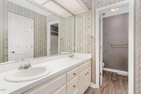 Bath - 6601 Willow Chase Dr, Willow Spring, NC 27592 photo 1 of 3