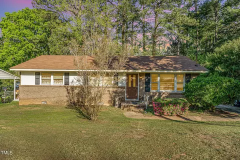 2104 Saturn St, Raleigh, NC 27603