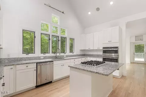 5 Chevoit Ct, Durham, NC 27712 photo 9