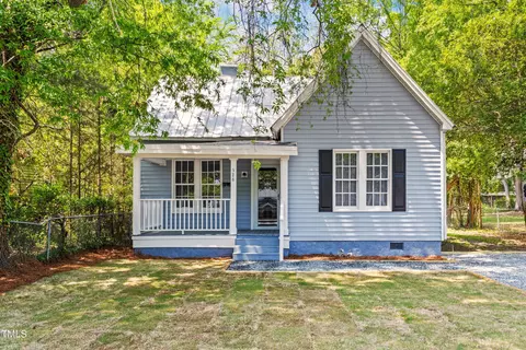 528 S 5th St, Smithfield, NC 27577