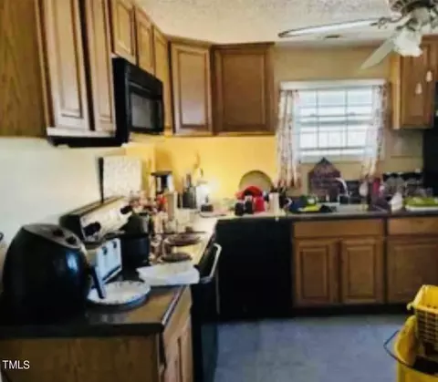 1307 Drew St, Durham, NC 27704 photo 3
