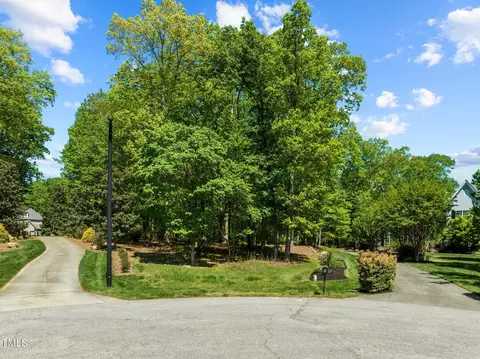 10 Lakeside Ln, Durham, NC 27712 photo 2