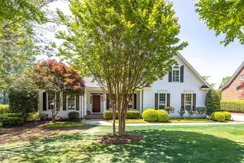5208 Sunset Fairways Dr, Holly Springs, NC 27540
