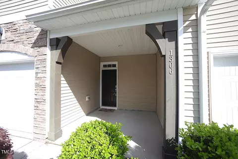 1306 Nicklaus Dr, Durham, NC 27705 photo 2