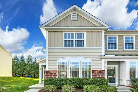 7865 Silverthread Ln, Raleigh, NC 27617