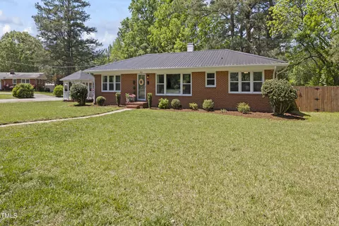 804 Frances Dr, Garner, NC 27529 photo 2