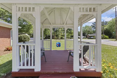 804 Frances Dr, Garner, NC 27529 photo 4
