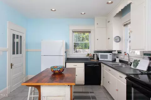 Kitchen - 207 E Hammond St, Durham, NC 27704 photo 1 of 5