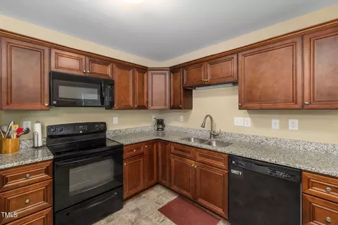 424 Angus Pl, Stem, NC 27581 photo 12