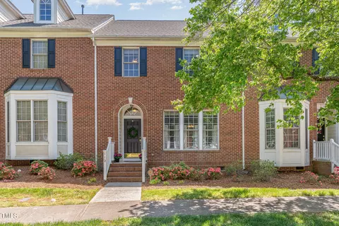 112 Lumina Pl, Holly Springs, NC 27540
