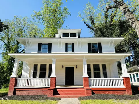 220 Charles St, Henderson, NC 27536