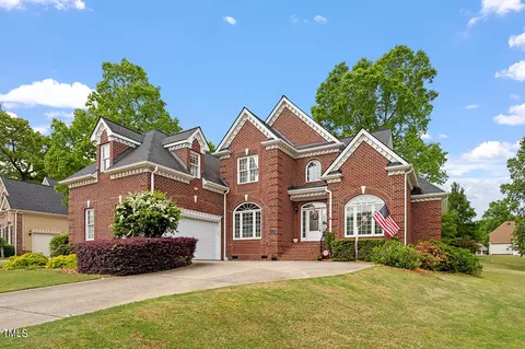 1415 Brookhill Dr, Clayton, NC 27520