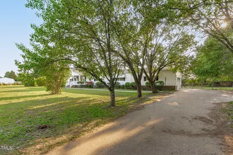 7844 Barbour Store Rd, Willow Spring, NC 27592 photo 5