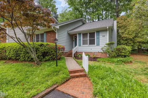 1503 Laureldale Dr, Raleigh, NC 27609
