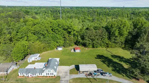 301 County Ave, Dunn, NC 28334