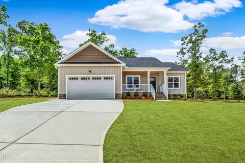 304 Dry Branch Dr, Kenly, NC 27542