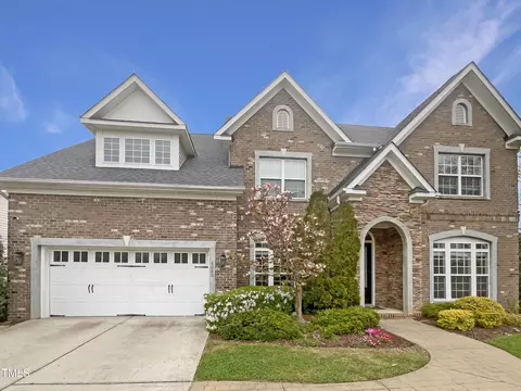 4080 Weavers Pond Dr, Zebulon, NC 27597