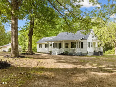 9433 Rolling View Dr, Wake Forest, NC 27587