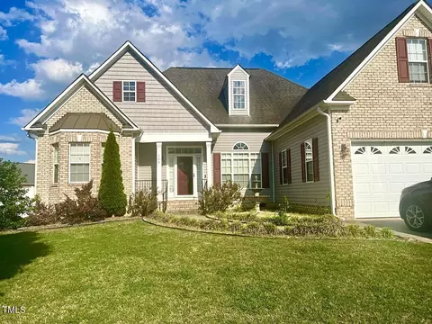 166 Creekwood Cir, Smithfield, NC 27577