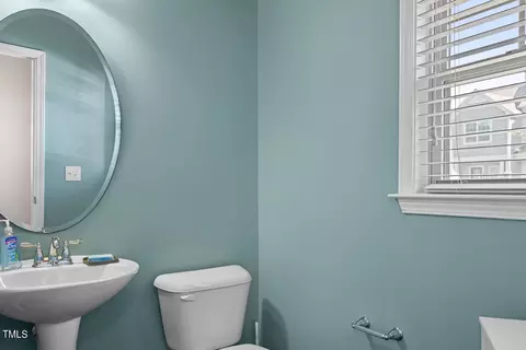 8 Bitter Root Dr, Durham, NC 27705 photo 15