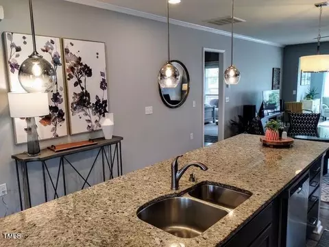 520 Turnstone Dr, Durham, NC 27703 photo 8